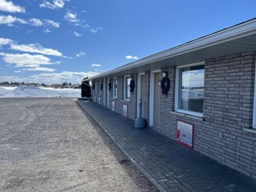 Earlton Motel エクステリア 写真