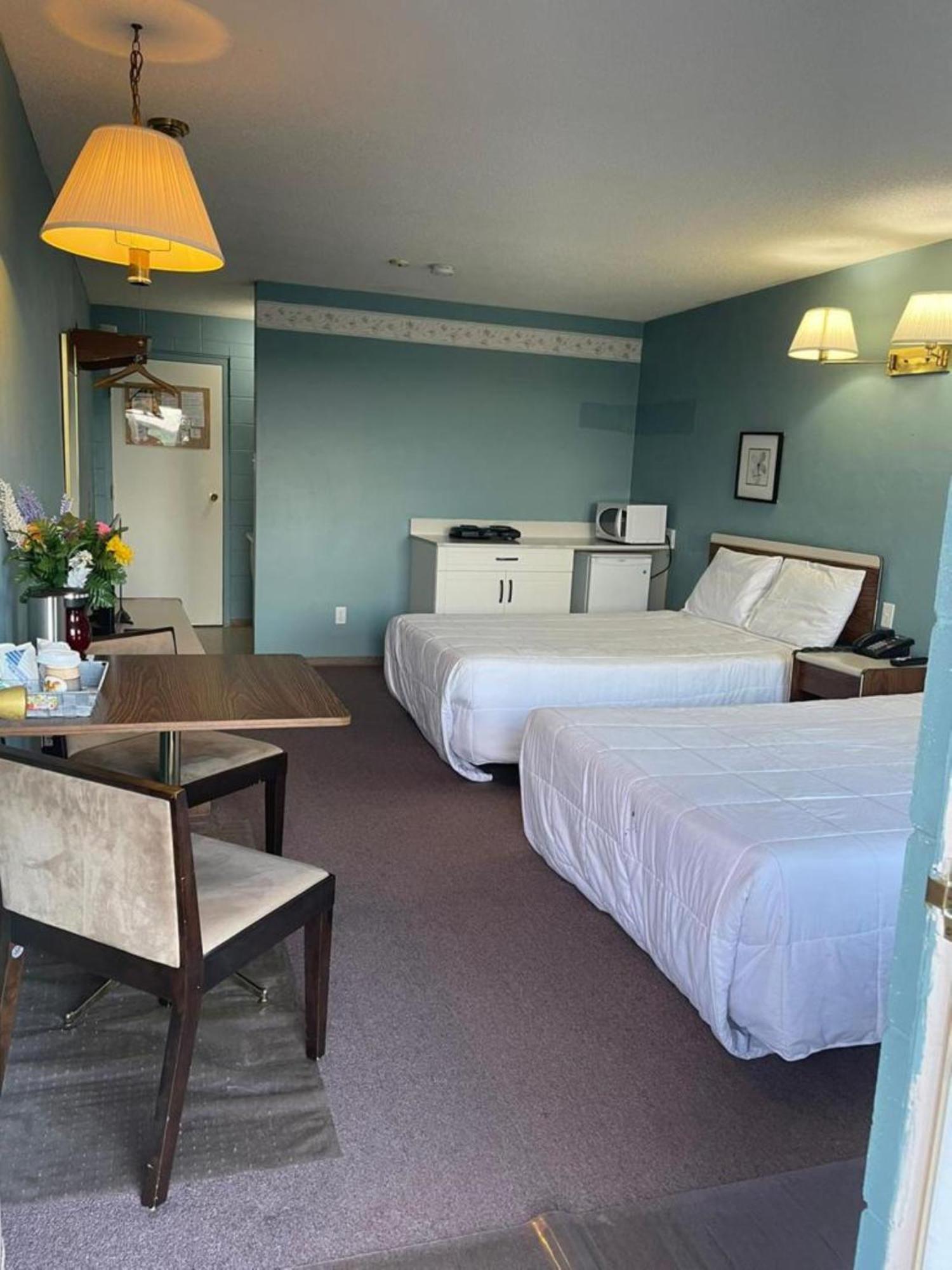 Earlton Motel エクステリア 写真